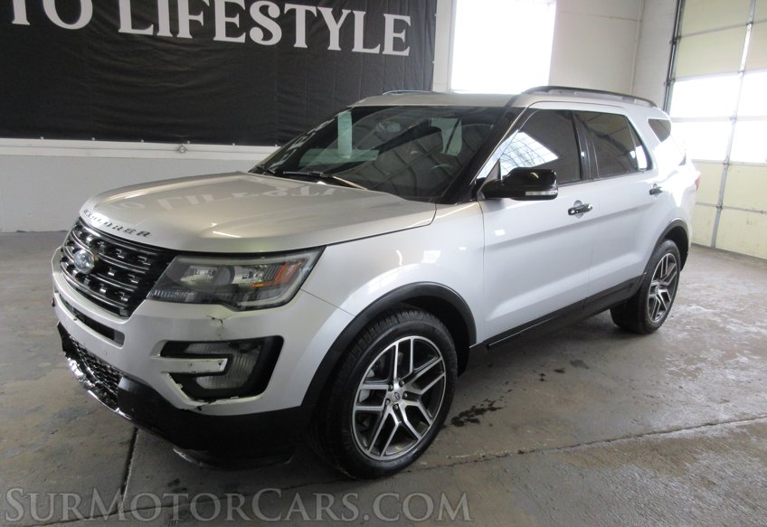 2017 Ford Explorer - Image 4