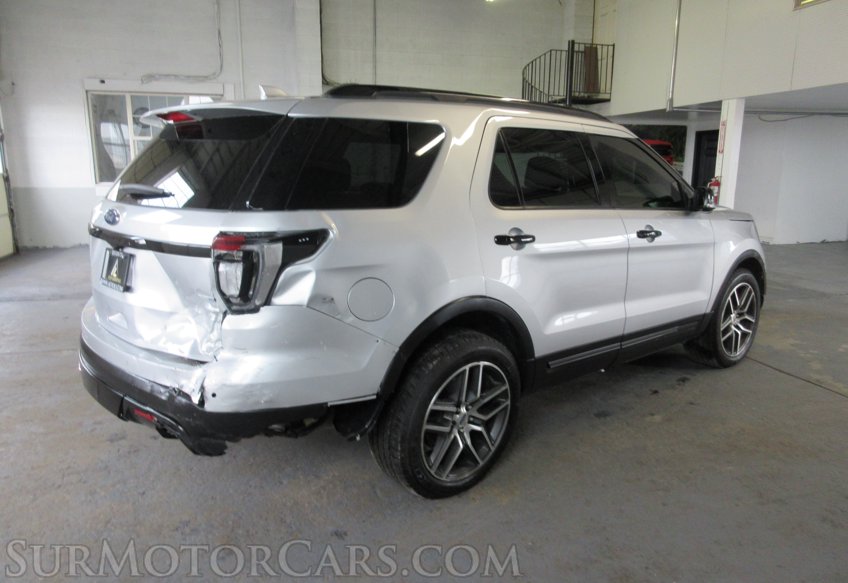 2017 Ford Explorer - Image 9
