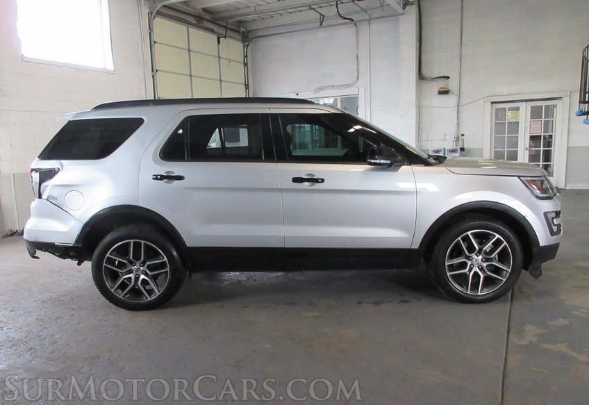 2017 Ford Explorer - Image 10