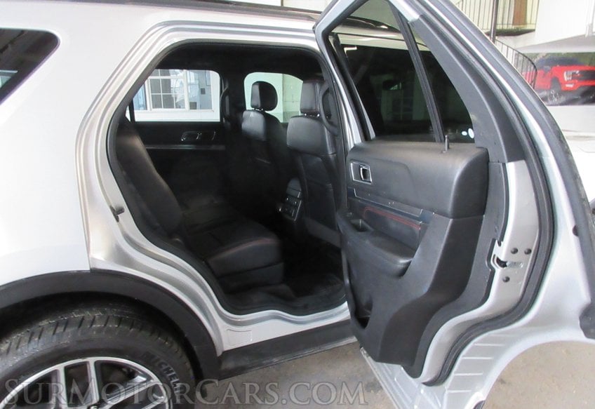 2017 Ford Explorer - Image 33