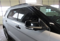 2017 Ford Explorer - Image 17