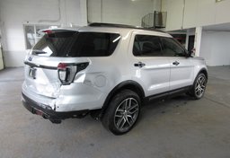 2017 Ford Explorer - Image 9