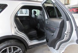 2017 Ford Explorer - Image 33