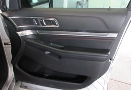 2017 Ford Explorer - Image 65