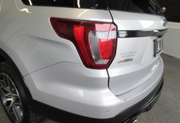 2017 Ford Explorer - Image 21