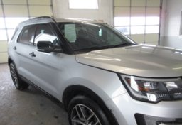 2017 Ford Explorer - Image 16