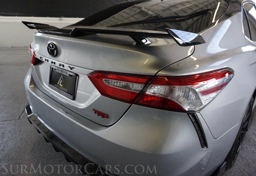 2020 Toyota Camry - Image 19