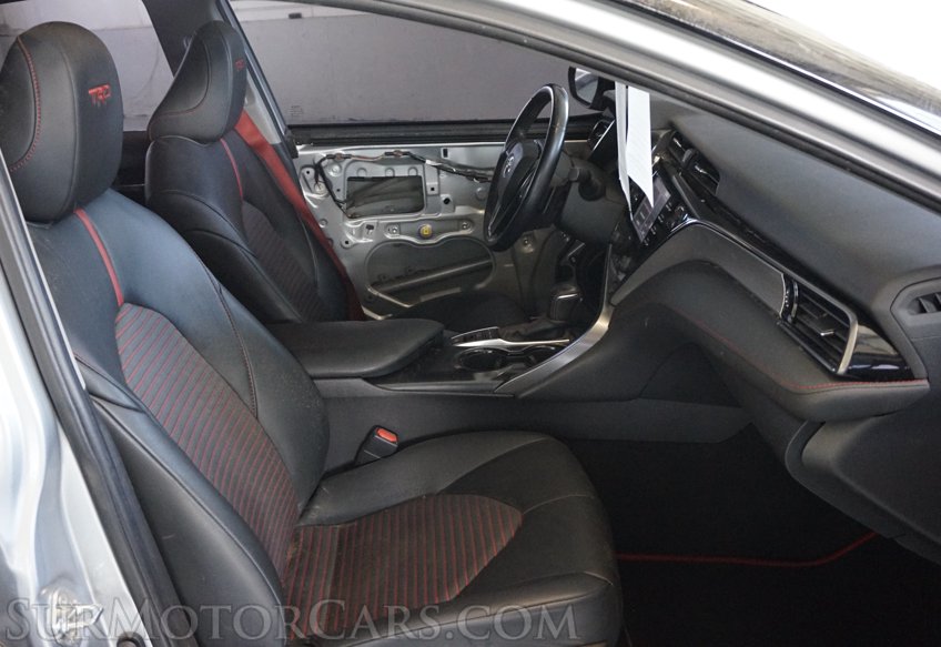 2020 Toyota Camry - Image 35