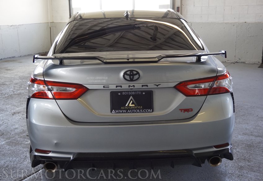 2020 Toyota Camry - Image 15