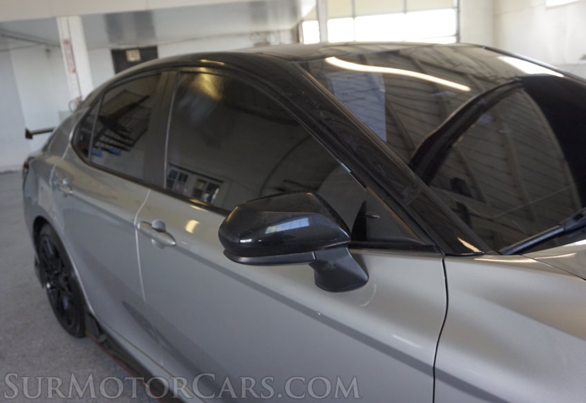 2020 Toyota Camry - Image 16