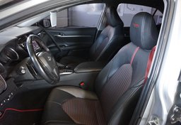 2020 Toyota Camry - Image 32