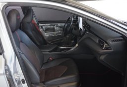 2020 Toyota Camry - Image 33