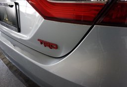 2020 Toyota Camry - Image 23