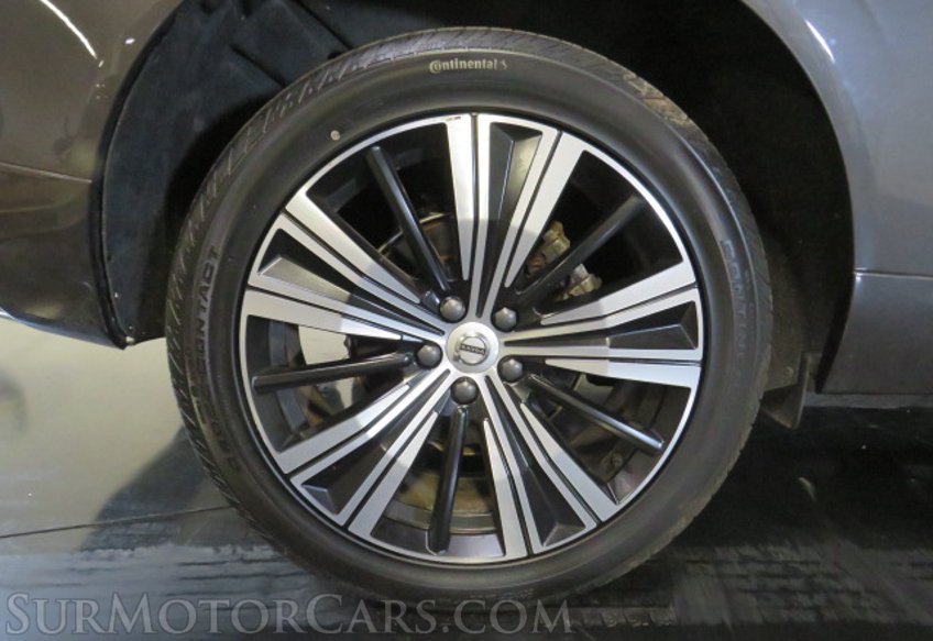 2022 Volvo XC60 - Image 20