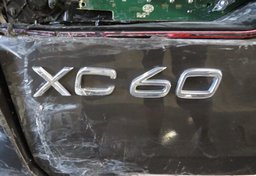 2022 Volvo XC60 - Image 17