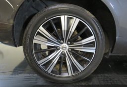 2022 Volvo XC60 - Image 20