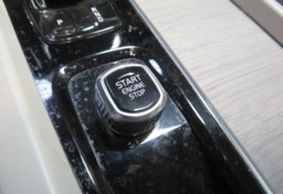 2022 Volvo XC60 - Image 44