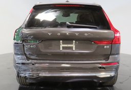 2022 Volvo XC60 - Image 11