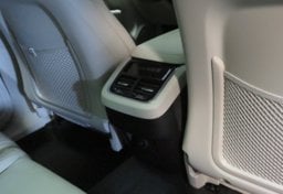 2022 Volvo XC60 - Image 45