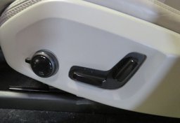 2022 Volvo XC60 - Image 47