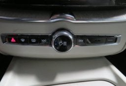 2022 Volvo XC60 - Image 41