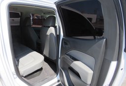 2020 GMC Canyon - Image 23