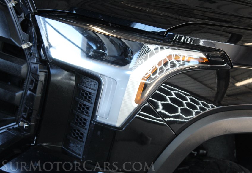 2022 Toyota Tundra - Image 25