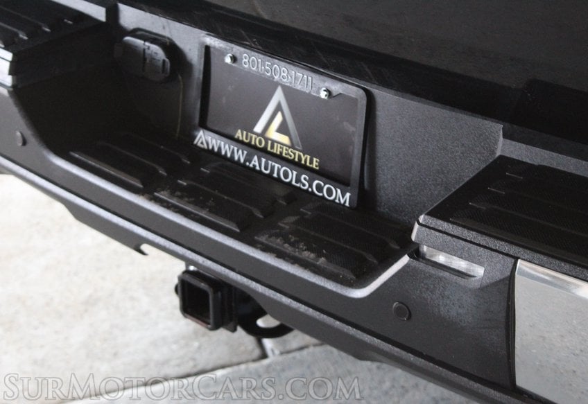 2022 Toyota Tundra - Image 19