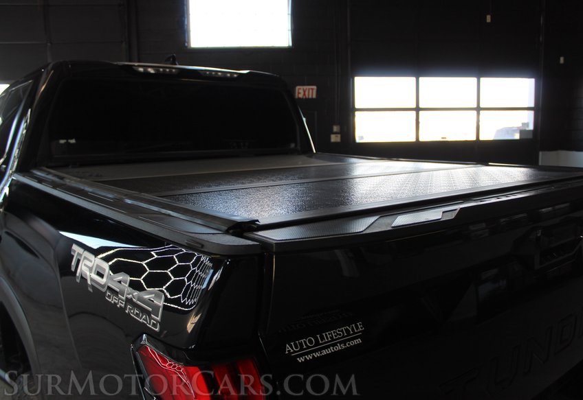 2022 Toyota Tundra - Image 18