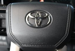 2022 Toyota Tundra - Image 44