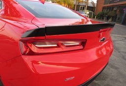 2018 Chevrolet Camaro - Image 11