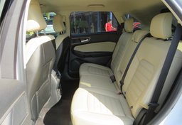 2020 Ford Edge - Image 30