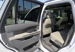 2018 Ford Expedition - Image 21