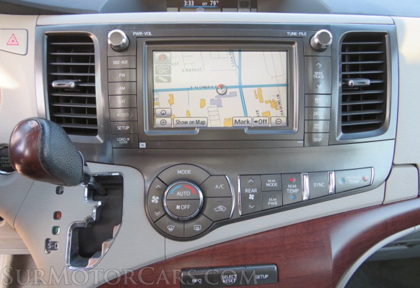 2014 Toyota Sienna - Image 36