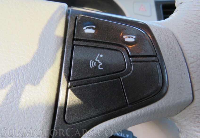 2014 Toyota Sienna - Image 55