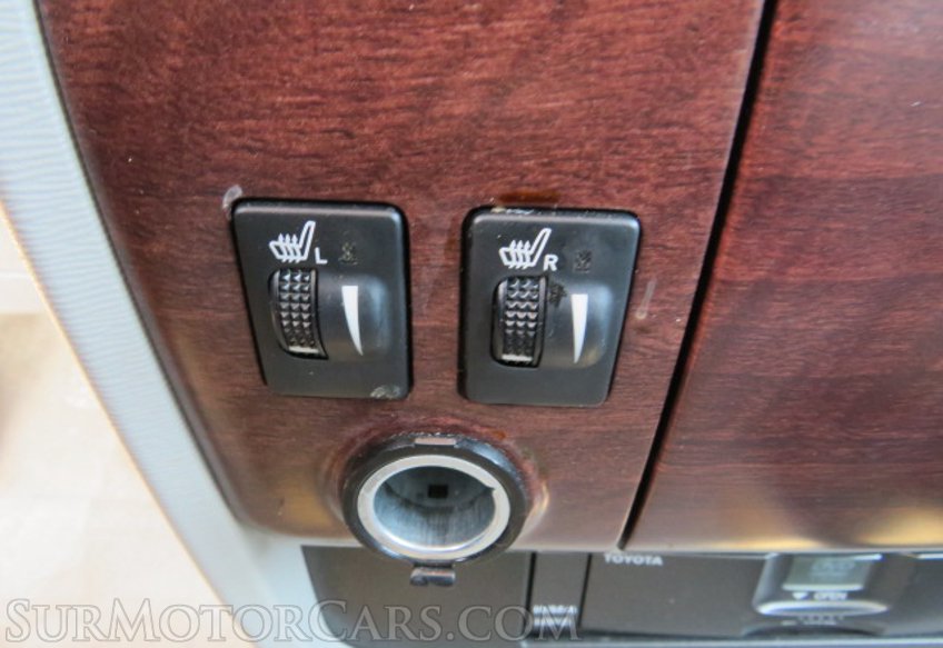 2014 Toyota Sienna - Image 50