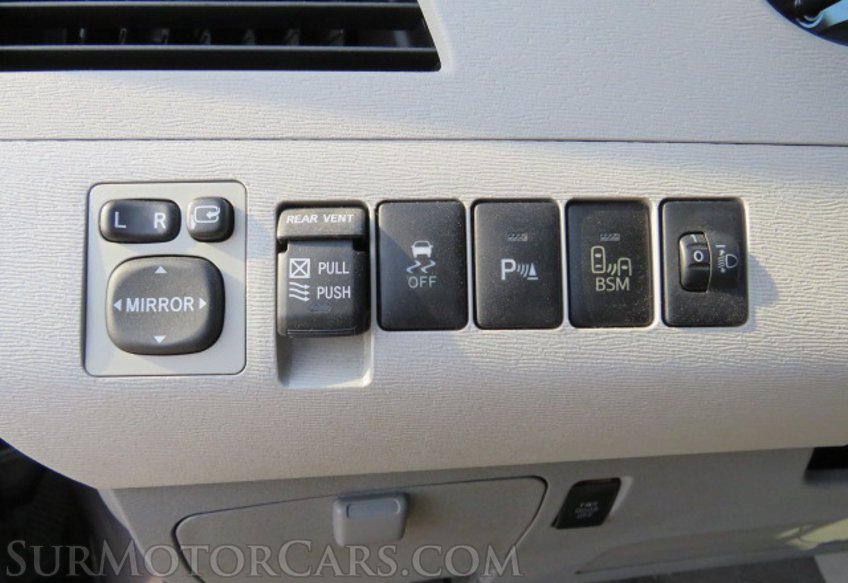 2014 Toyota Sienna - Image 44