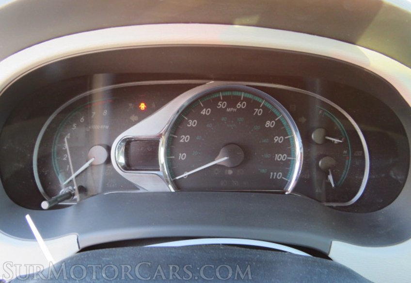 2014 Toyota Sienna - Image 35