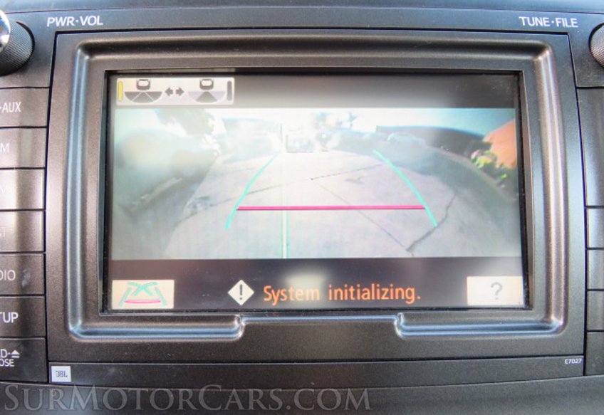 2014 Toyota Sienna - Image 34