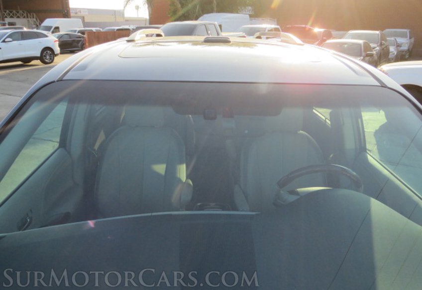 2014 Toyota Sienna - Image 13