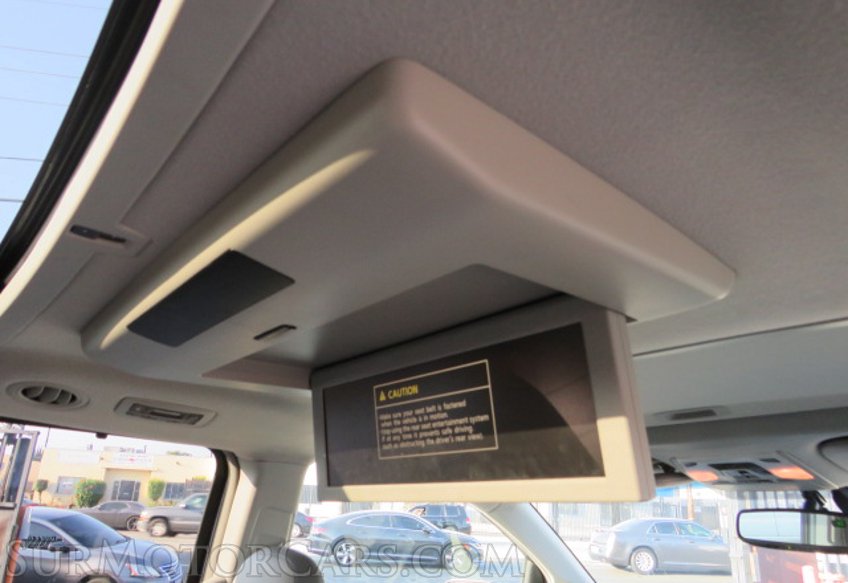 2014 Toyota Sienna - Image 40