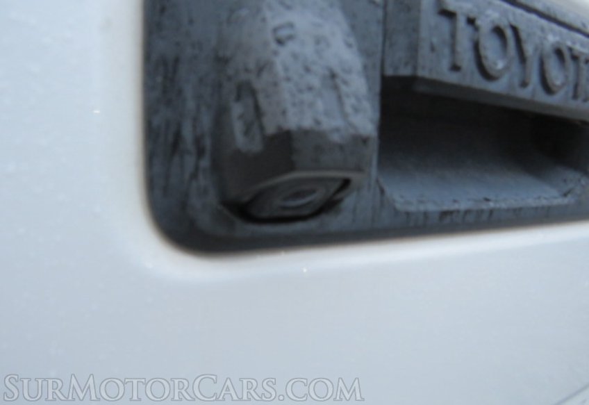 2020 Toyota Tacoma 4WD - Image 18