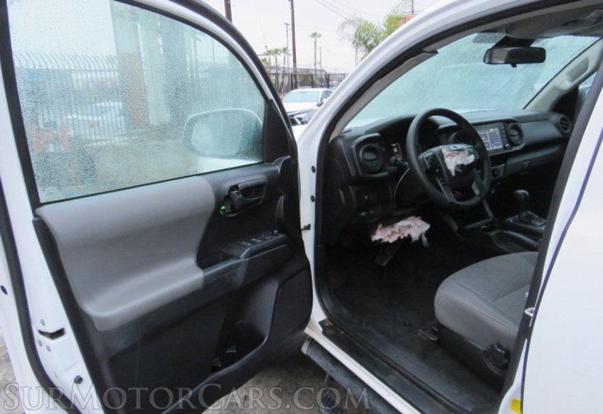 2020 Toyota Tacoma 4WD - Image 21