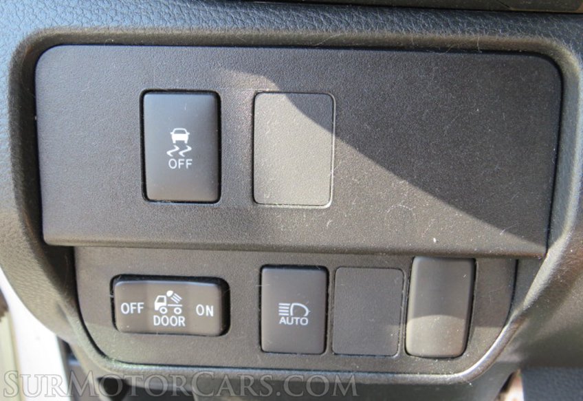 2020 Toyota Tacoma 4WD - Image 42