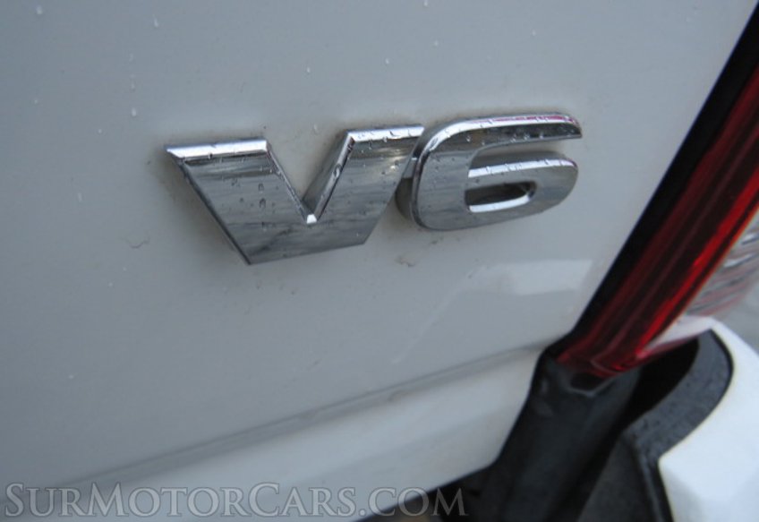 2020 Toyota Tacoma 4WD - Image 17