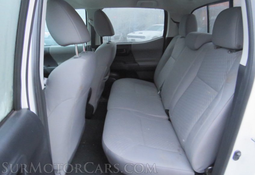 2020 Toyota Tacoma 4WD - Image 29