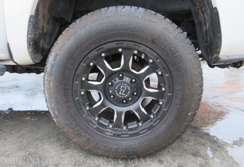 2020 Toyota Tacoma 4WD - Image 20