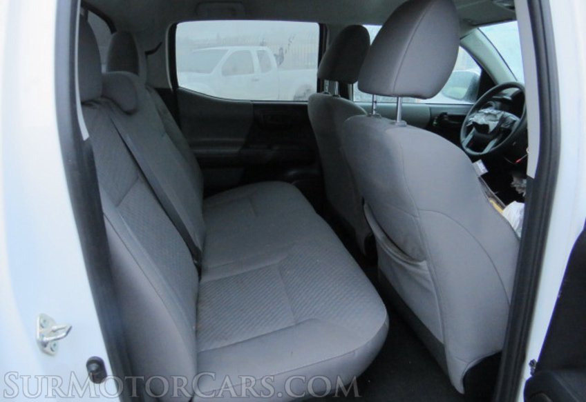 2020 Toyota Tacoma 4WD - Image 30