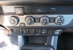 2020 Toyota Tacoma 4WD - Image 37