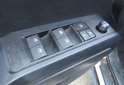 2020 Toyota Tacoma 4WD - Image 39